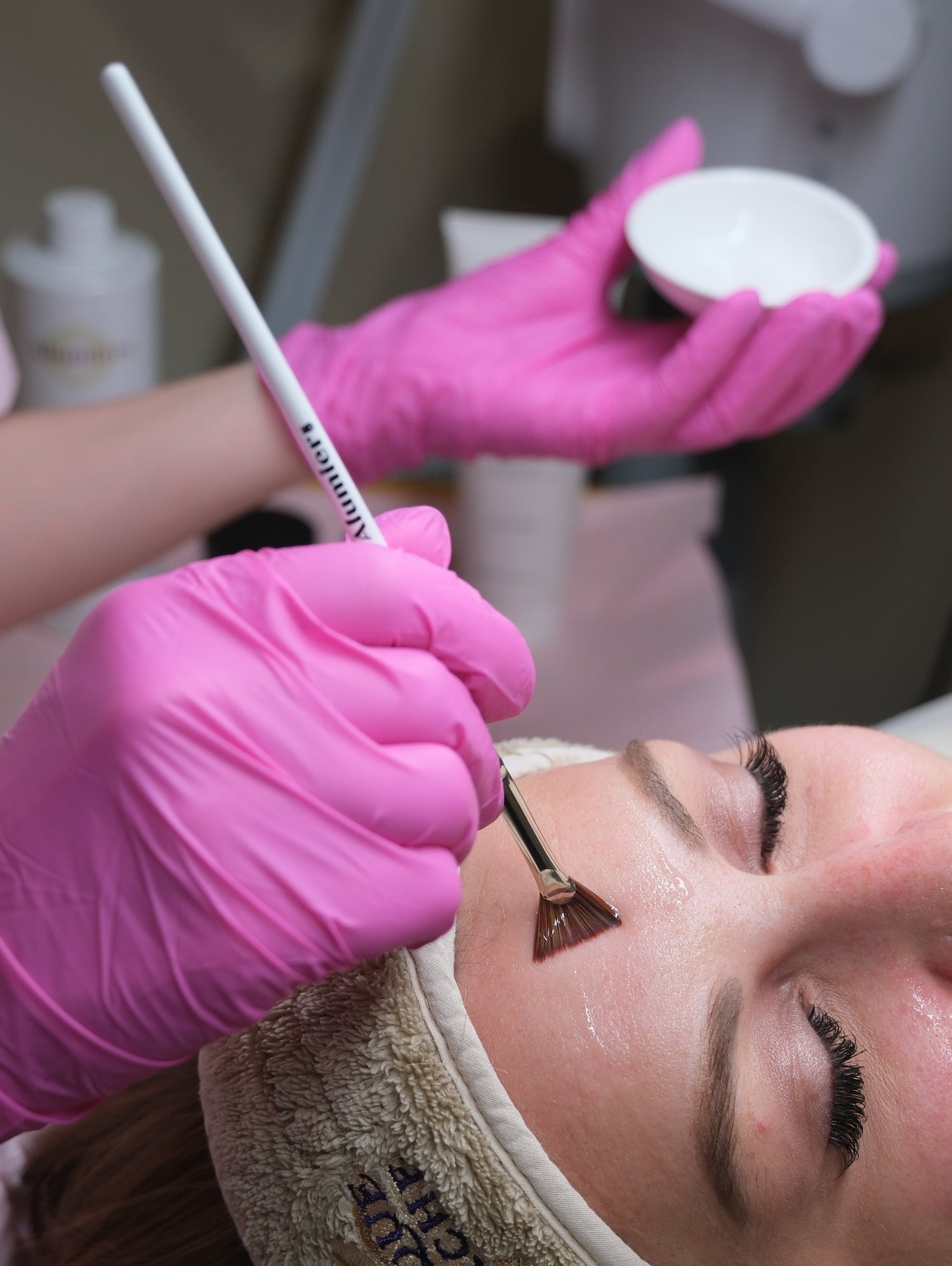 Person receiving chemial peel at Everskin Salon