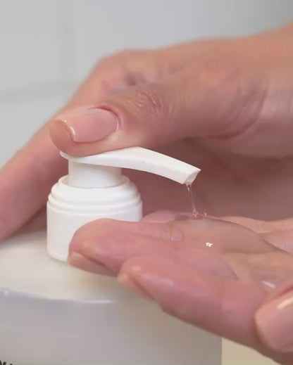 Crumb Shower Gel Cherry & Santal